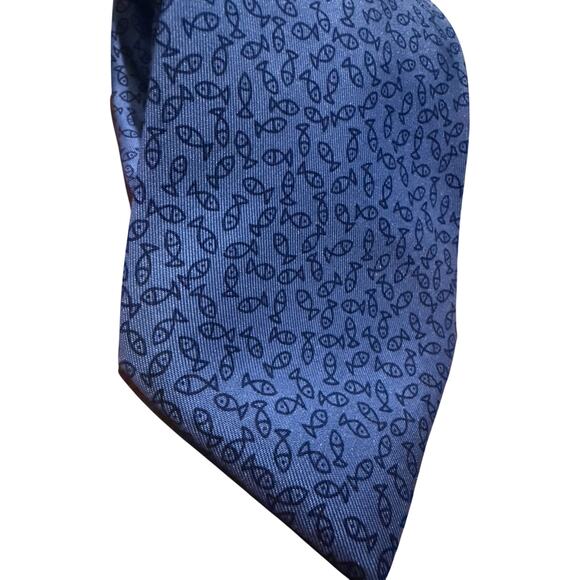 Hermès 100% Silk Tie – Fish Print – Luxury Designer Necktie - Picture 2 of 6